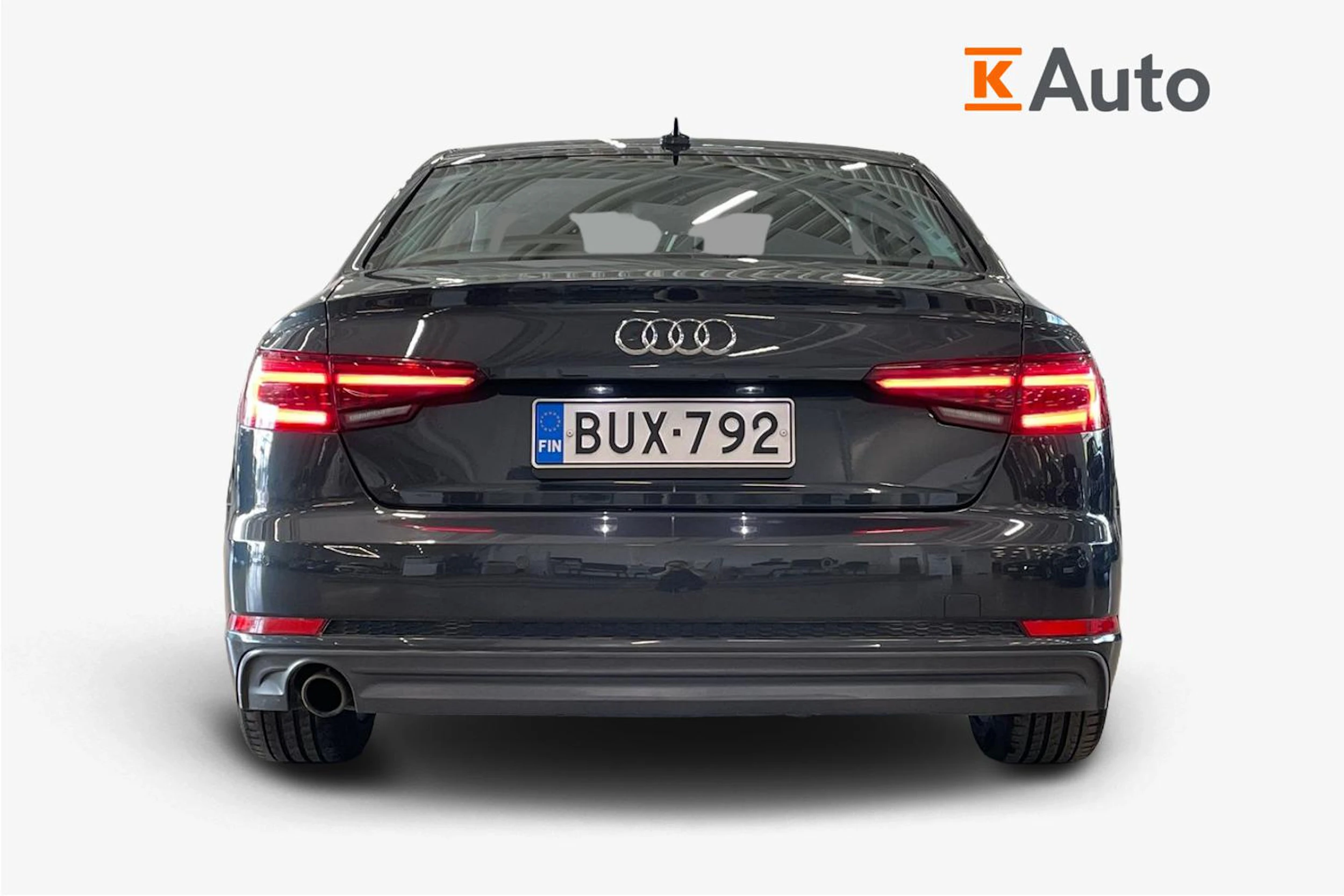 vihreä Audi A4 2018 kuva 4.