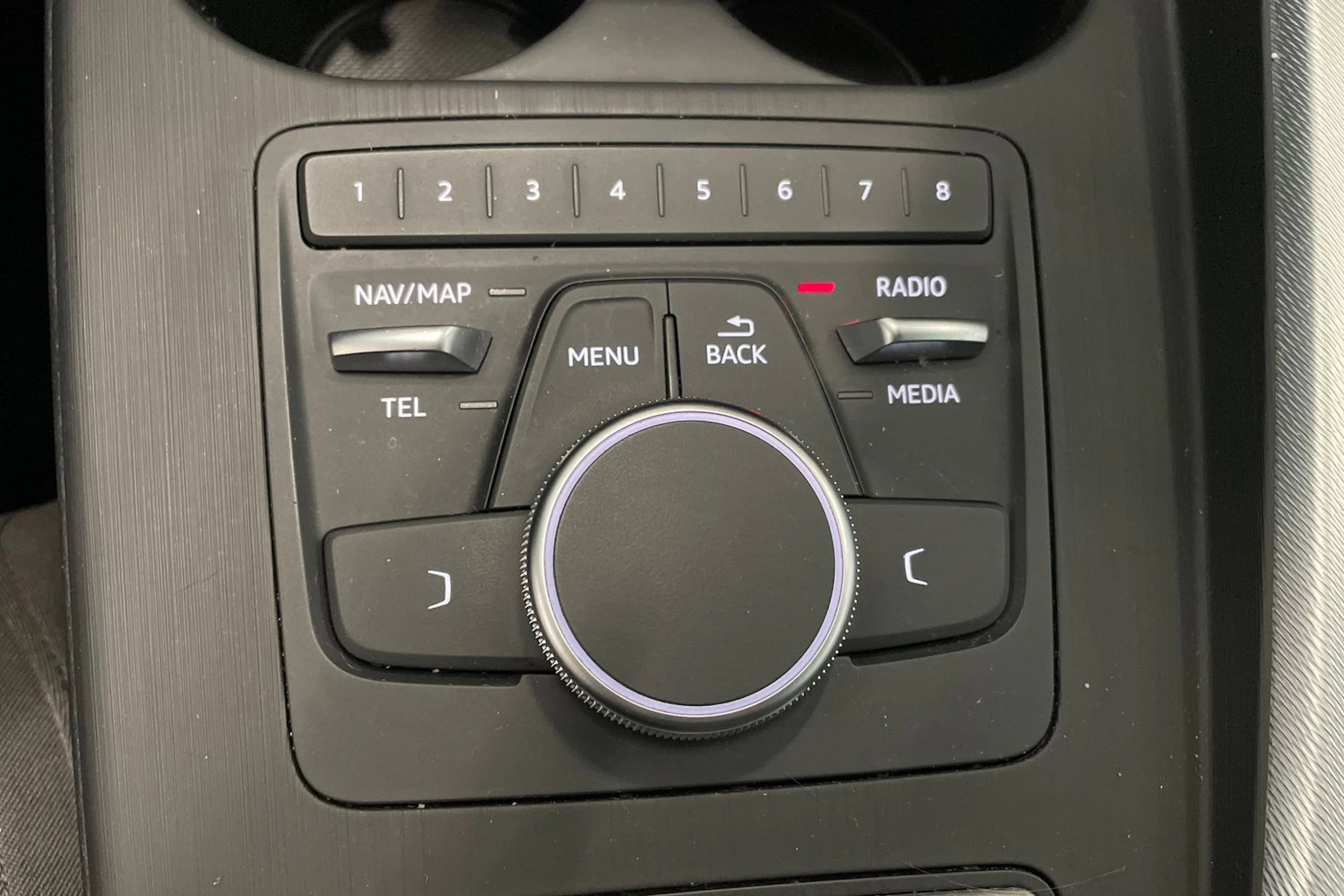 vihreä Audi A4 2018 kuva 30.