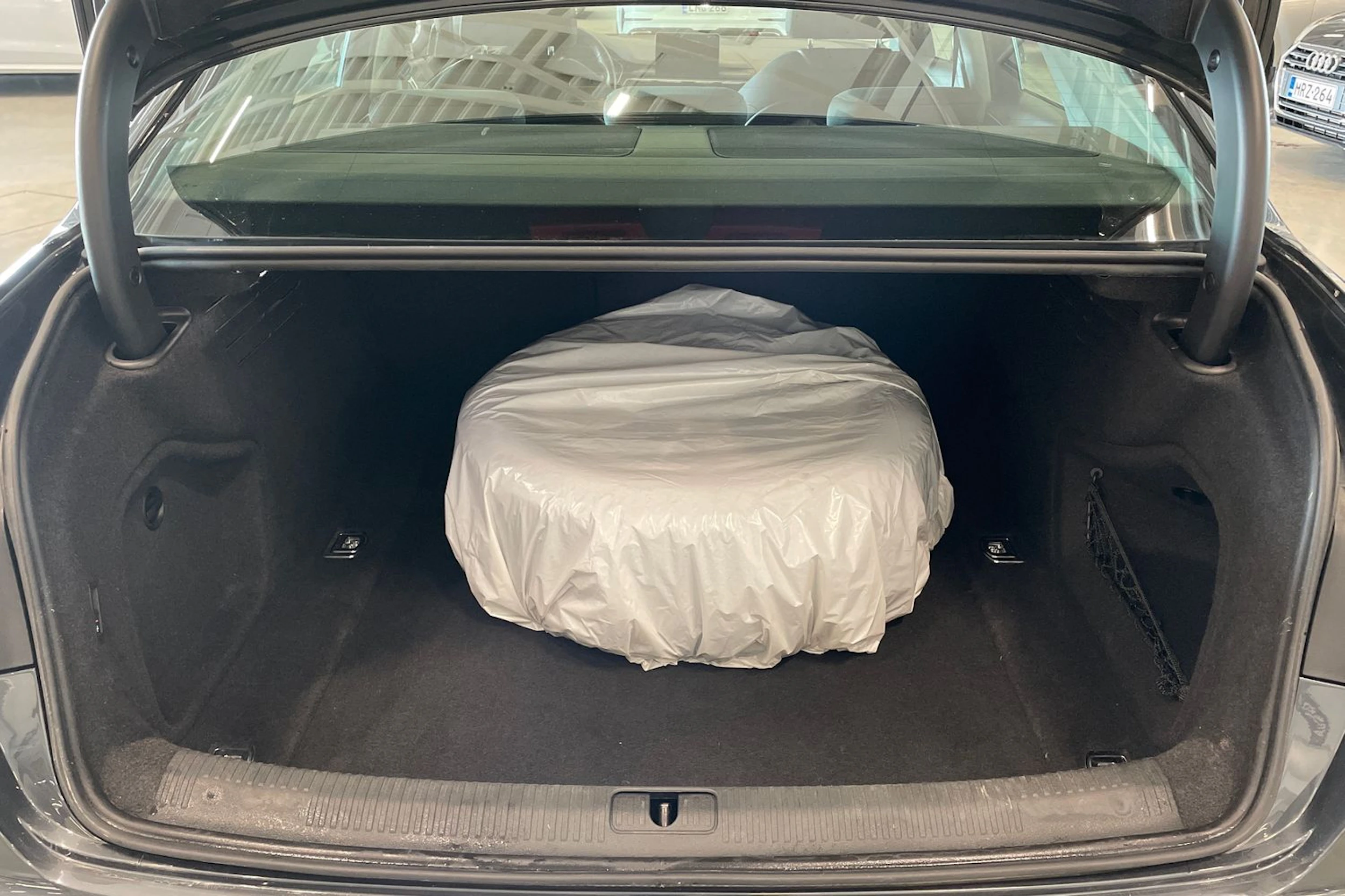 vihreä Audi A4 2018 kuva 33.