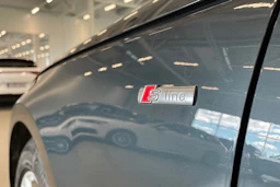 vihreä Audi A4 2018 kuva 37.