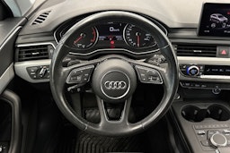 musta Audi A4 2018 kuva 12.