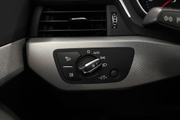 musta Audi A4 2018 kuva 20.