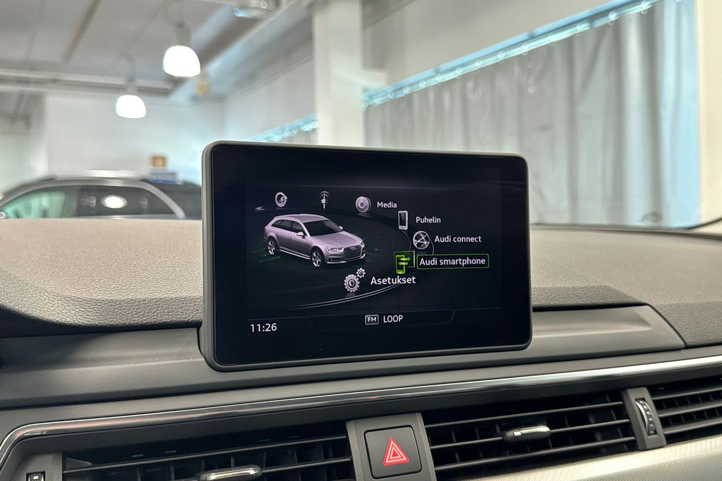 musta Audi A4 2018 kuva 23.