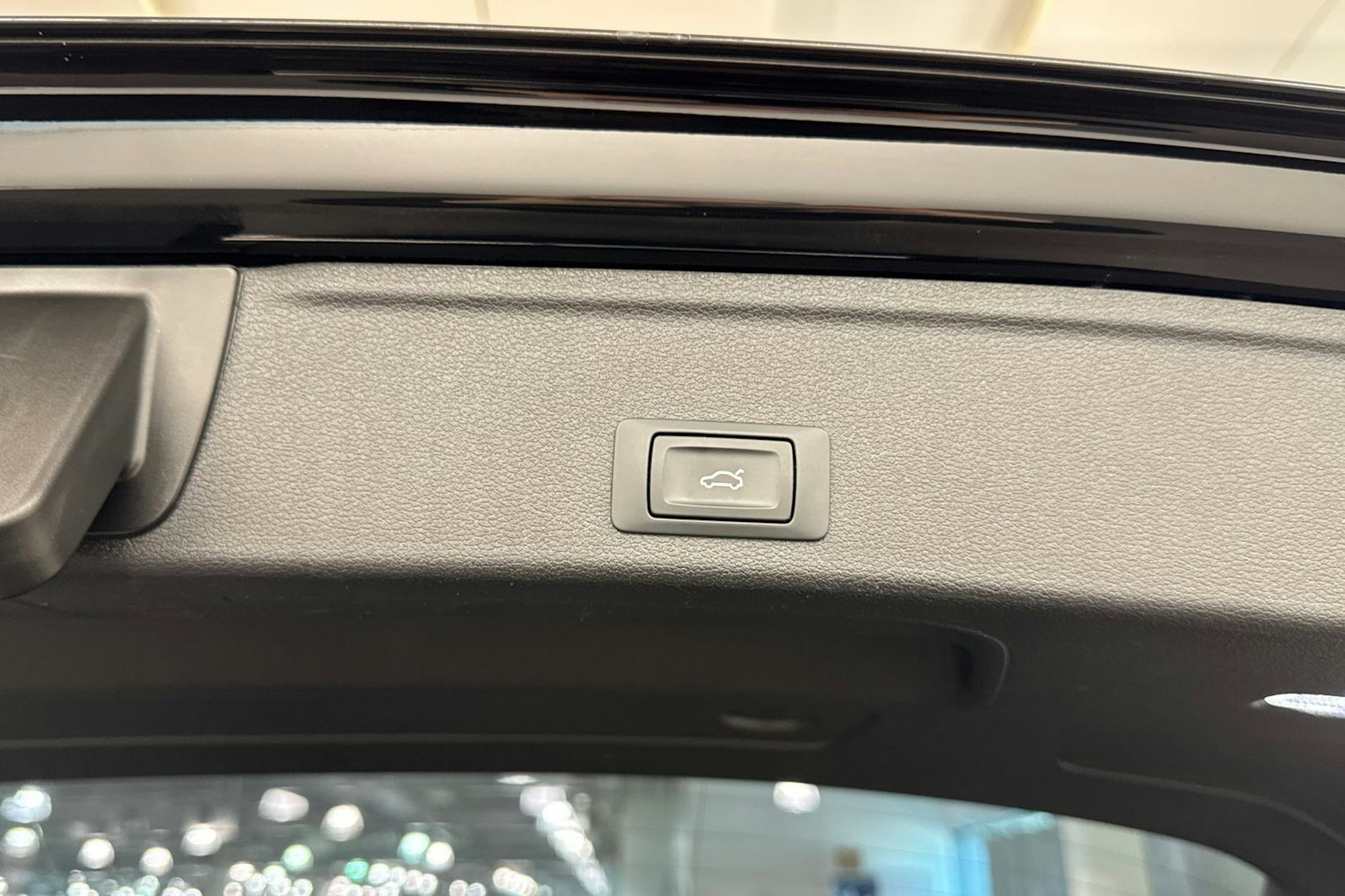 musta Audi A4 2018 kuva 25.