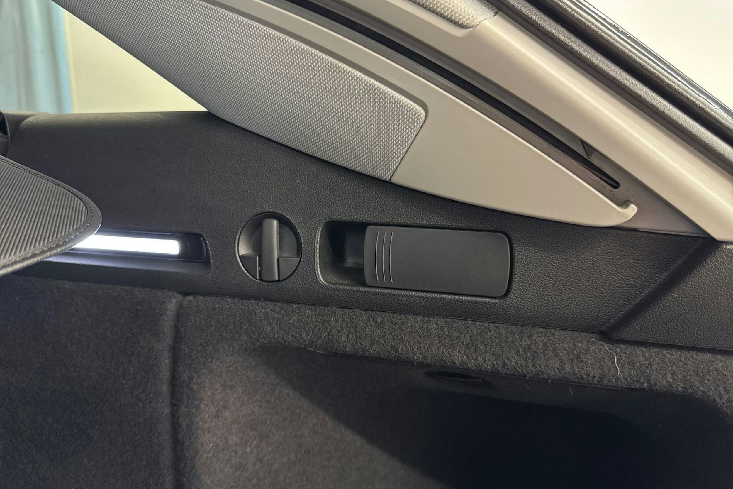 musta Audi A4 2018 kuva 26.
