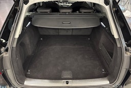 musta Audi A4 2018 kuva 27.