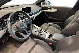 harmaa Audi A4 2018 kuva 3.