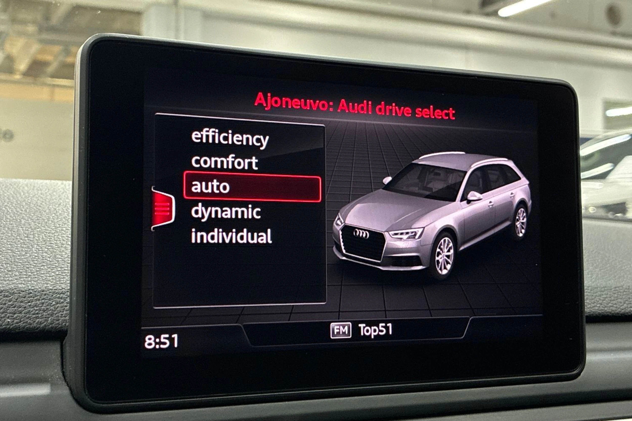 harmaa Audi A4 2018 kuva 24.
