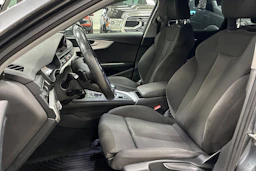 harmaa Audi A4 2018 kuva 25.