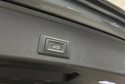 harmaa Audi A4 2018 kuva 29.