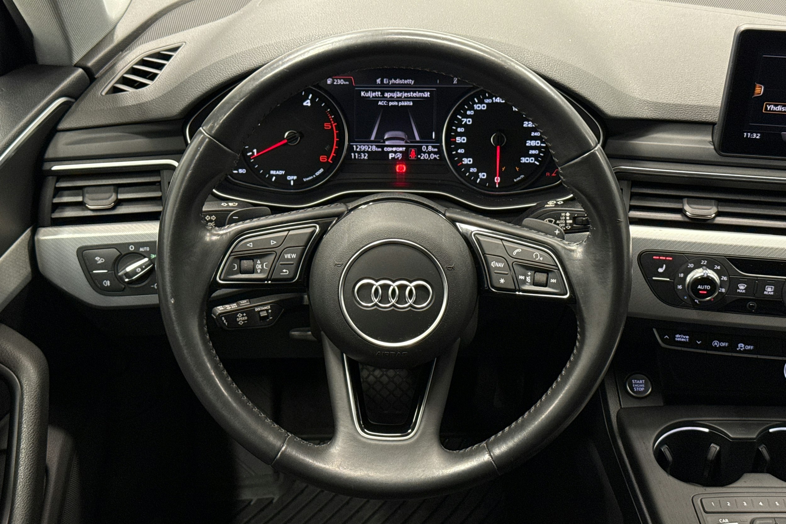 Valkoinen Audi A4 2018 kuva 13.