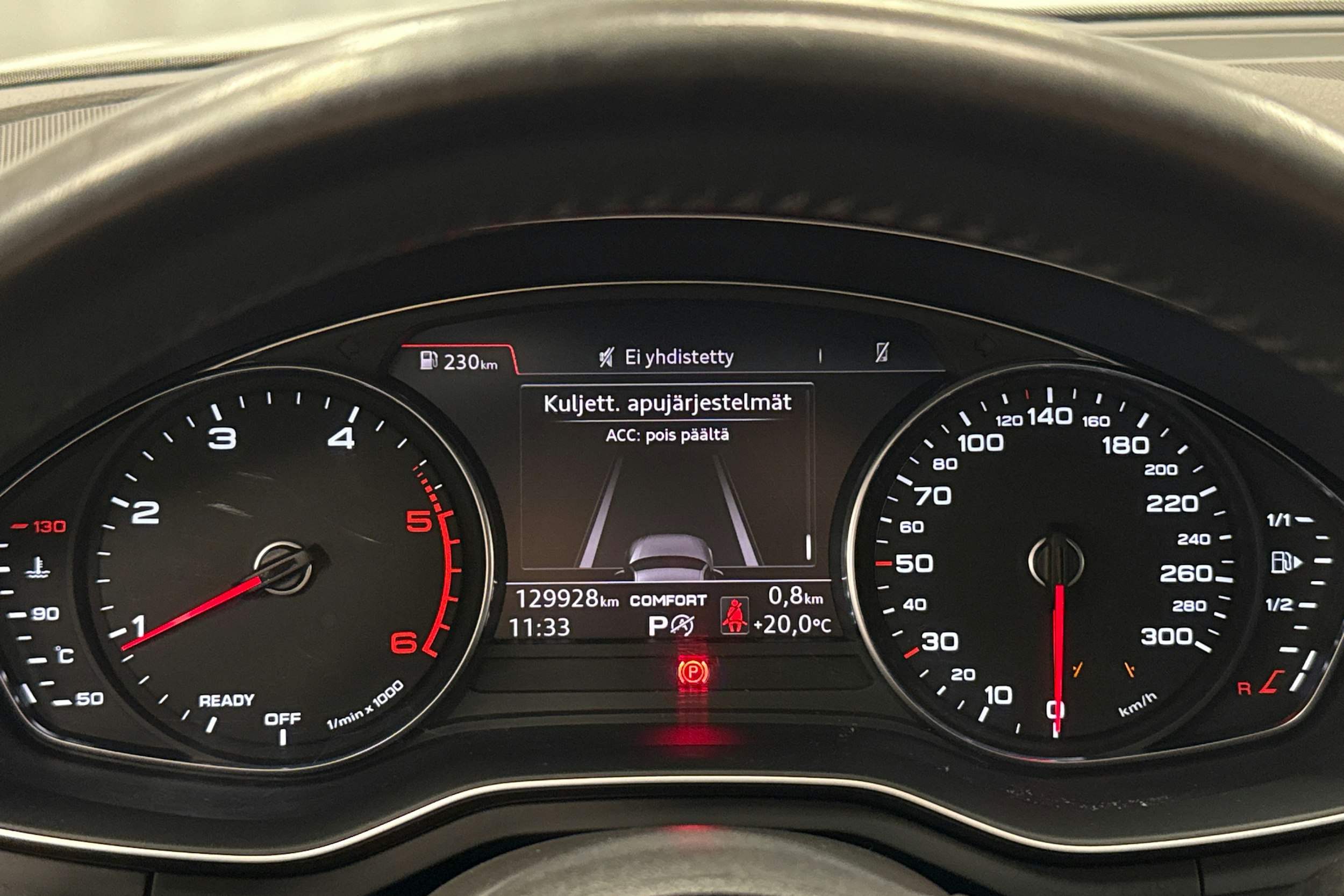 Valkoinen Audi A4 2018 kuva 17.