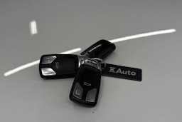 Valkoinen Audi A4 2018 kuva 28.