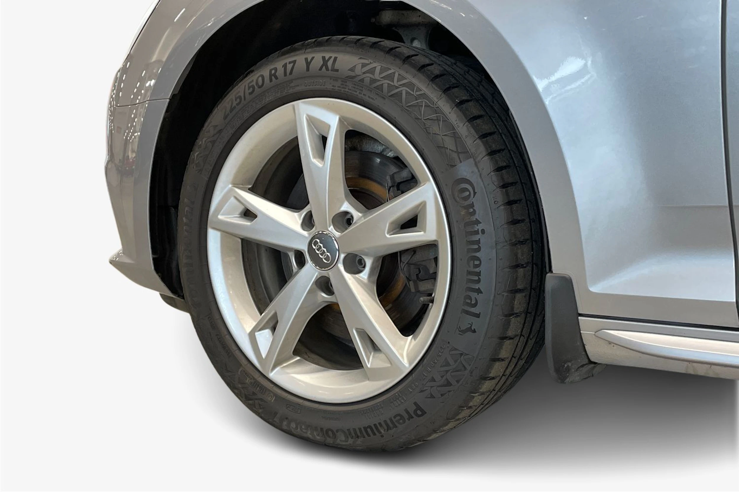 hopea Audi A4 2018 kuva 9.