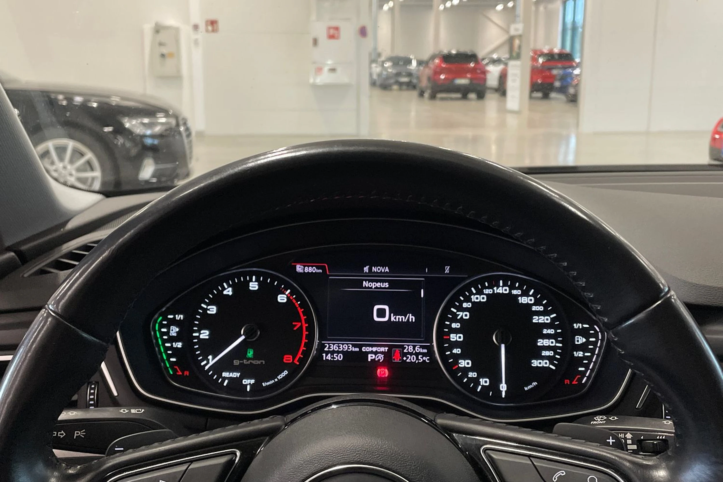 hopea Audi A4 2018 kuva 14.