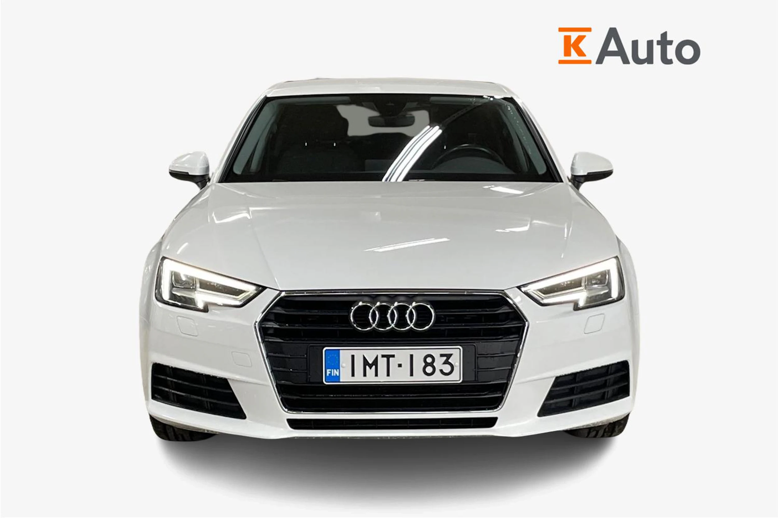 Valkoinen Audi A4 2018 kuva 5.
