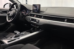 musta Audi A4 2018 kuva 11.