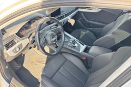 valkoinen Audi A4 2018 kuva 3.