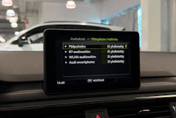valkoinen Audi A4 2018 kuva 24.