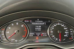 valkoinen Audi A4 2018 kuva 13.