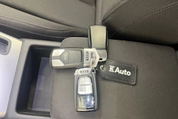 valkoinen Audi A4 2018 kuva 22.