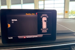 valkoinen Audi A4 2018 kuva 16.