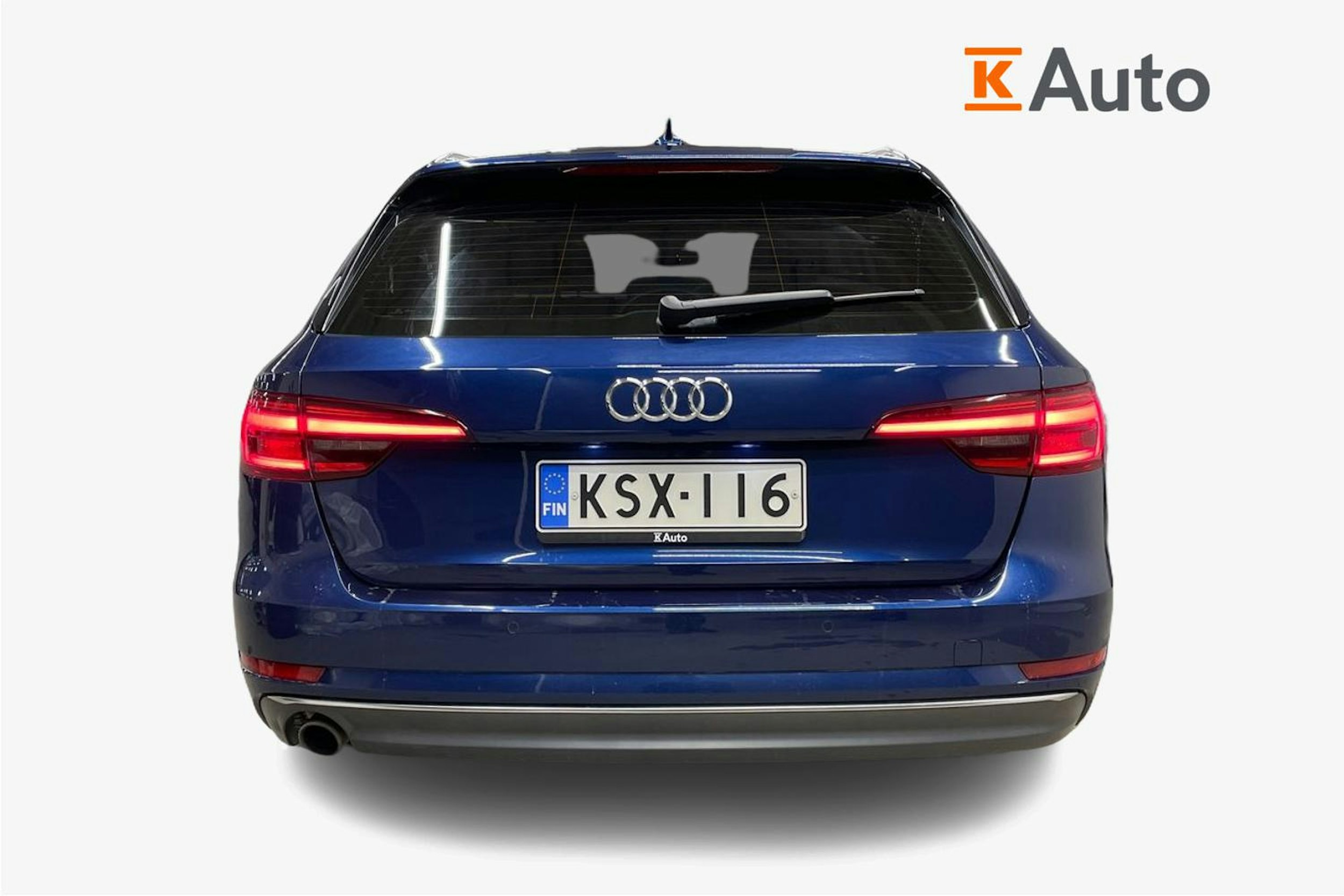 Sininen Audi A4 2018 kuva 3.