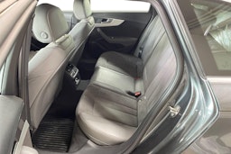 Harmaa Audi A4 2018 kuva 10.