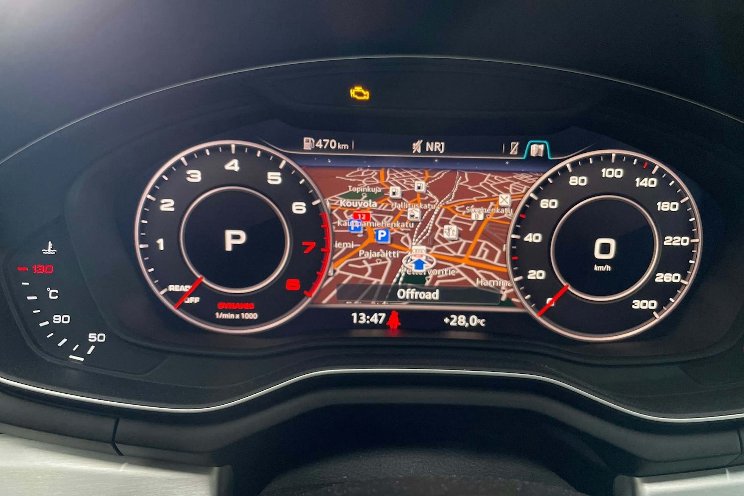 Harmaa Audi A4 2018 kuva 16.