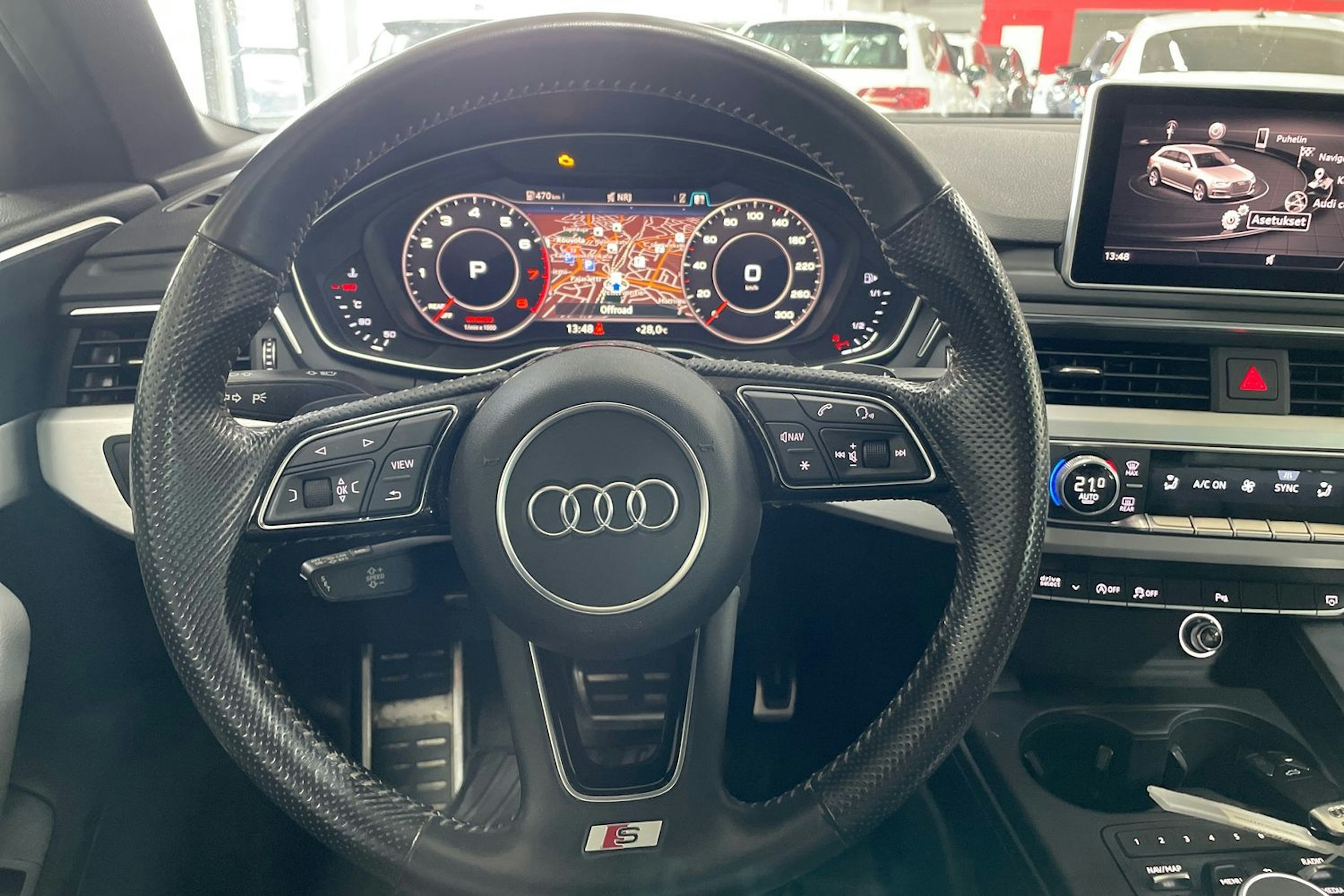 Harmaa Audi A4 2018 kuva 17.