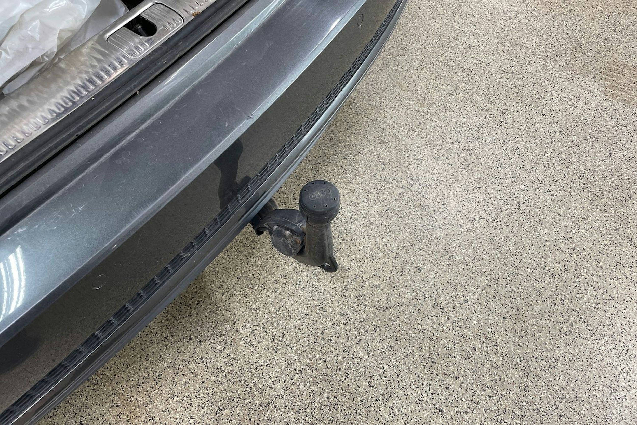 Harmaa Audi A4 2018 kuva 19.