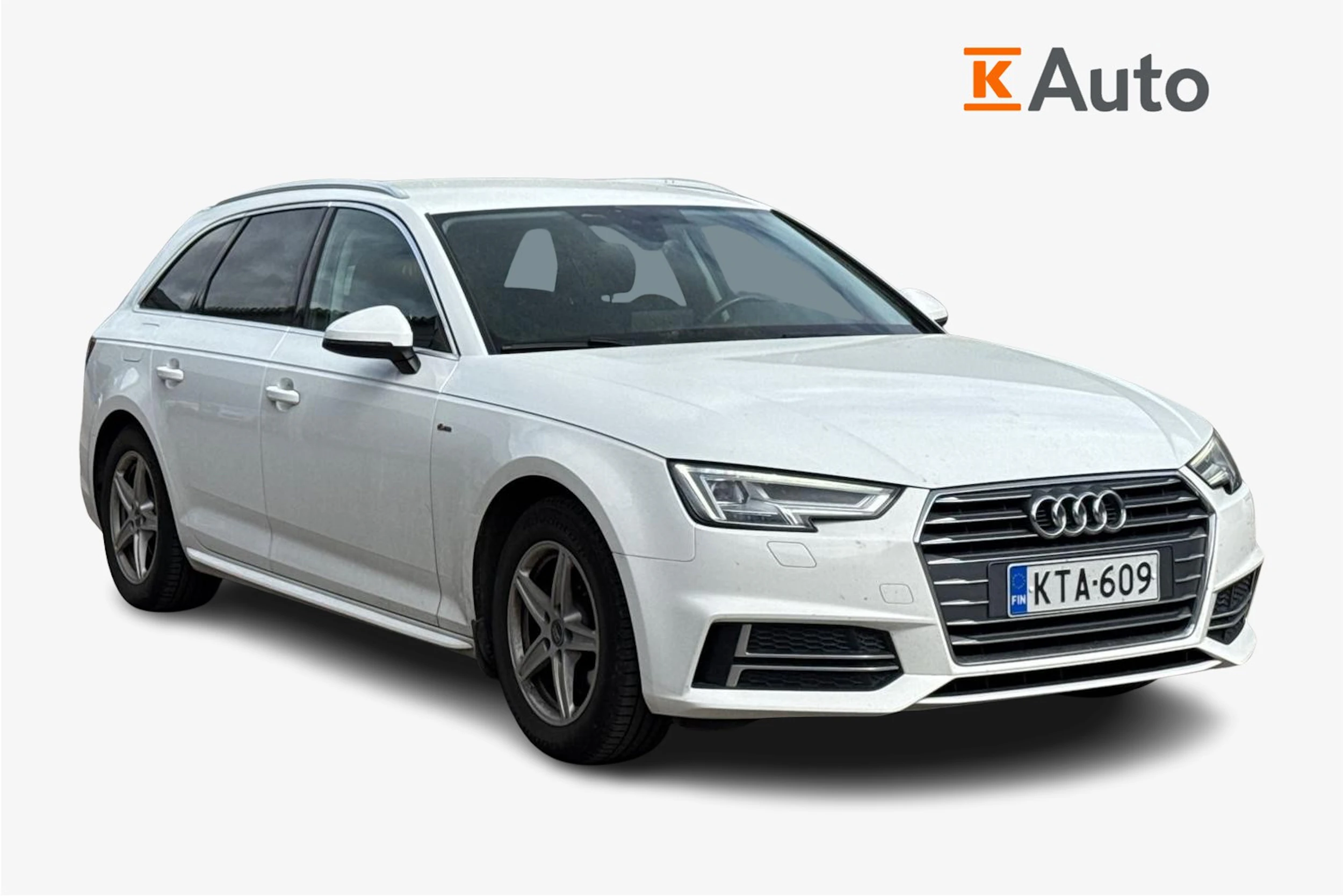 valkoinen Audi A4 2018 kuva 1.