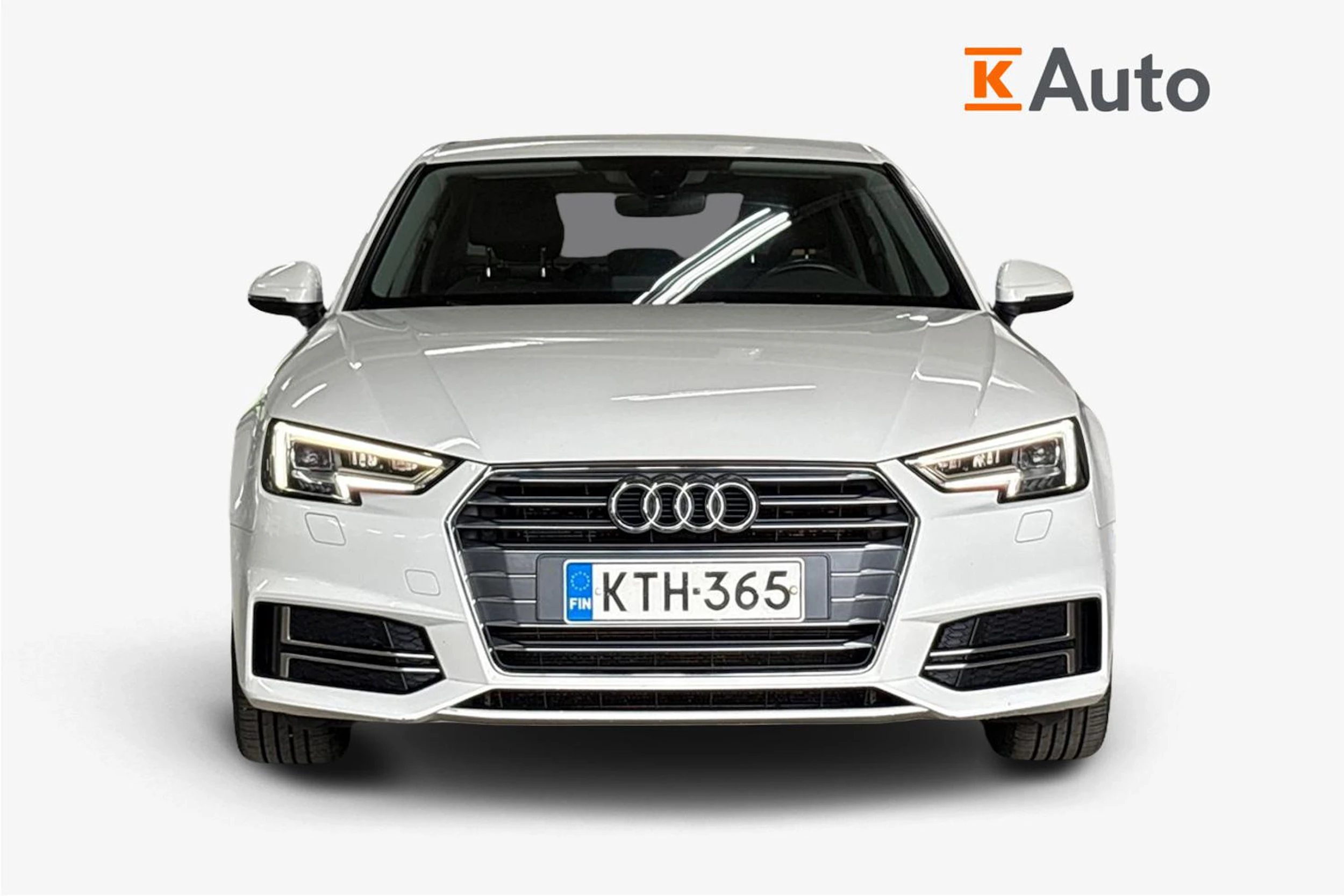 valkoinen Audi A4 2018 kuva 4.