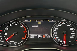 valkoinen Audi A4 2018 kuva 12.