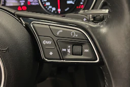Musta Audi A4 2018 kuva 18.
