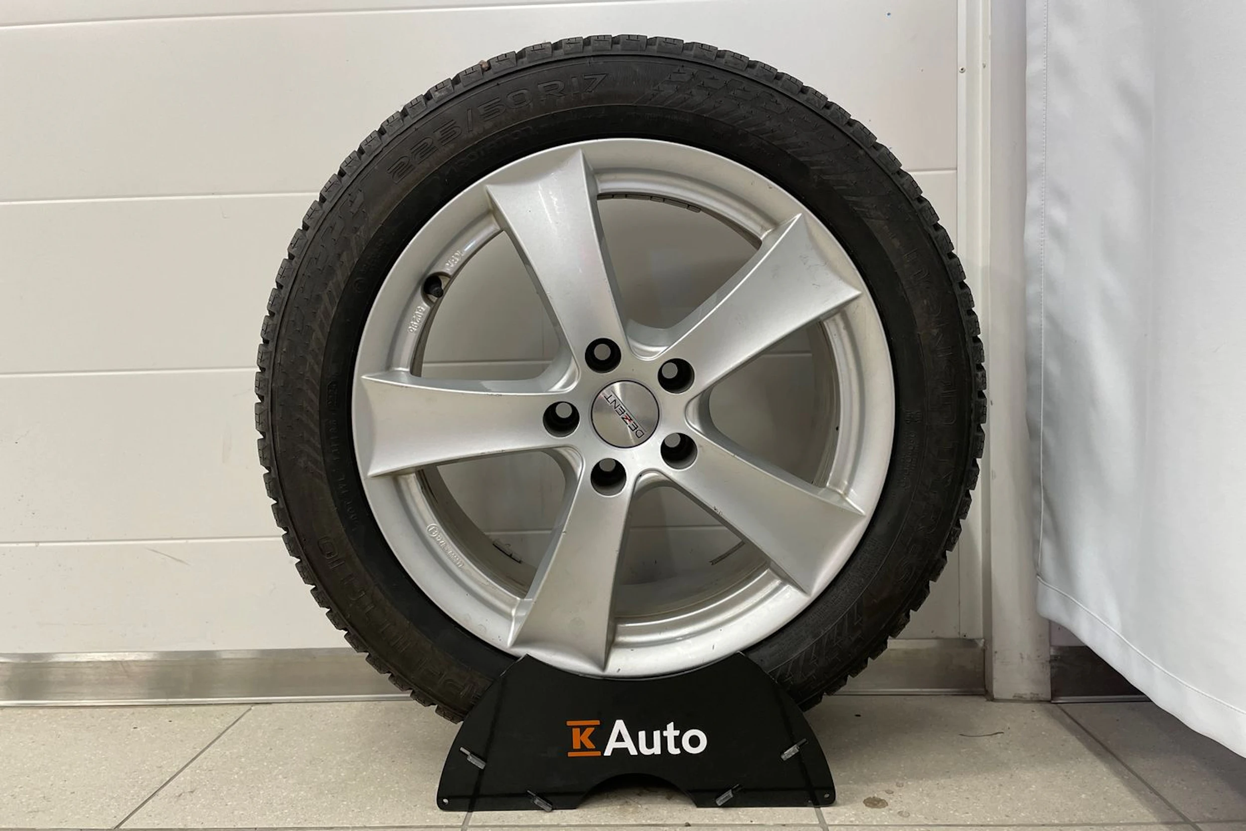 Musta Audi A4 2018 kuva 28.