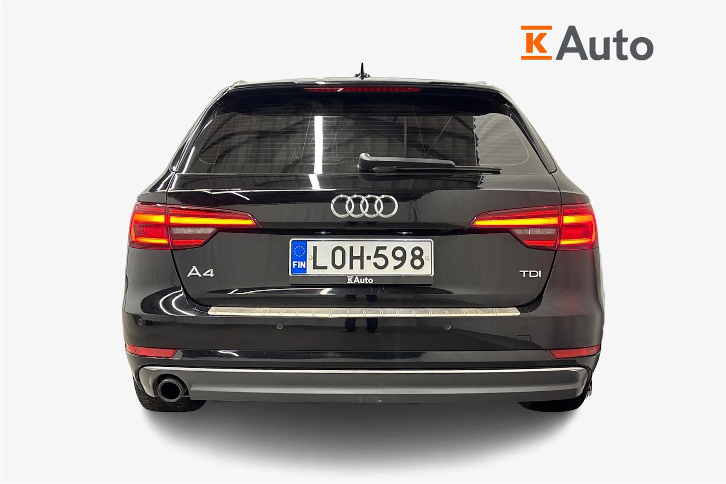 musta Audi A4 2018 kuva 3.