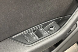 musta Audi A4 2018 kuva 14.