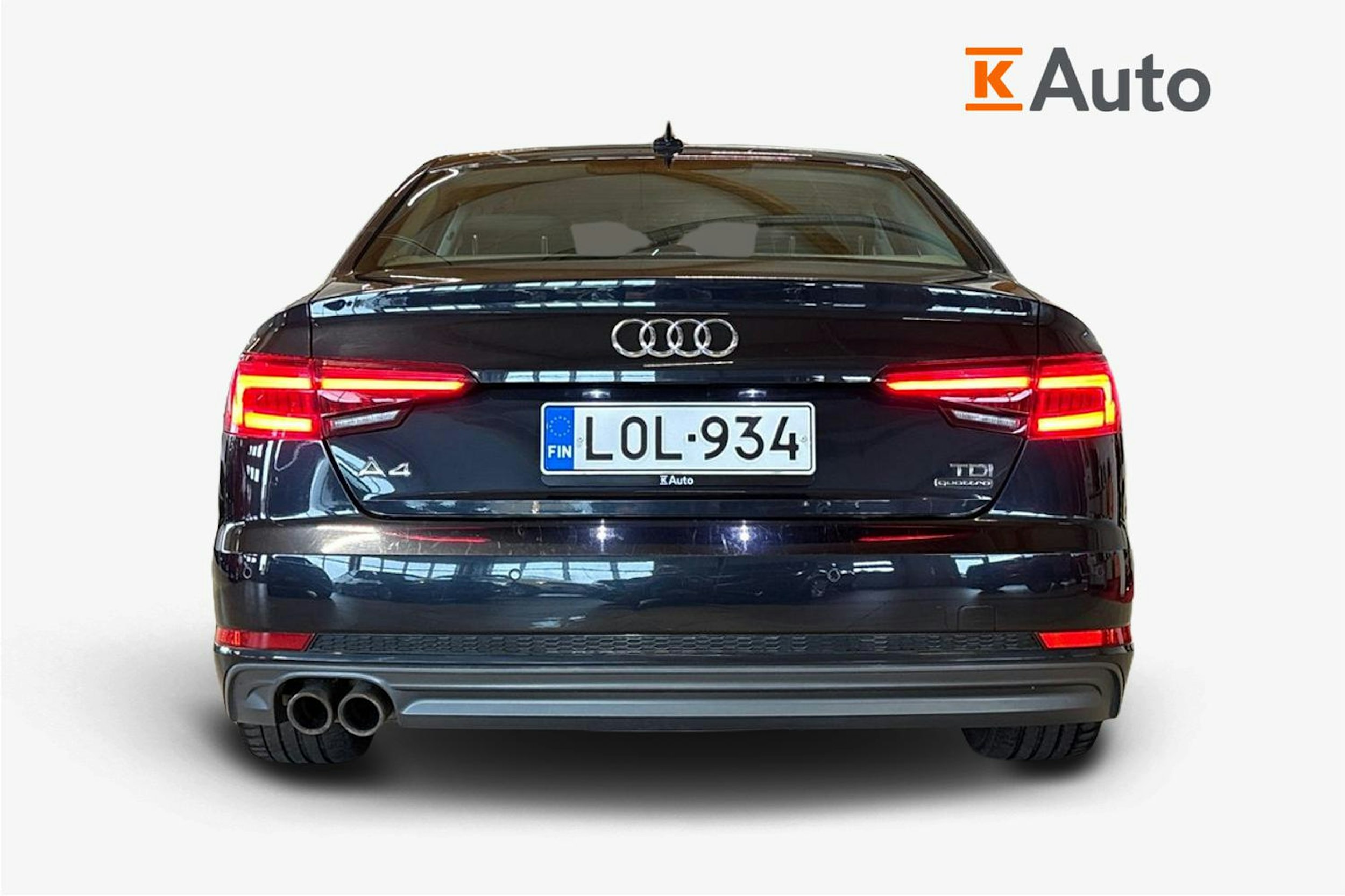 Sininen Audi A4 2018 kuva 3.