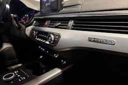 Sininen Audi A4 2018 kuva 30.