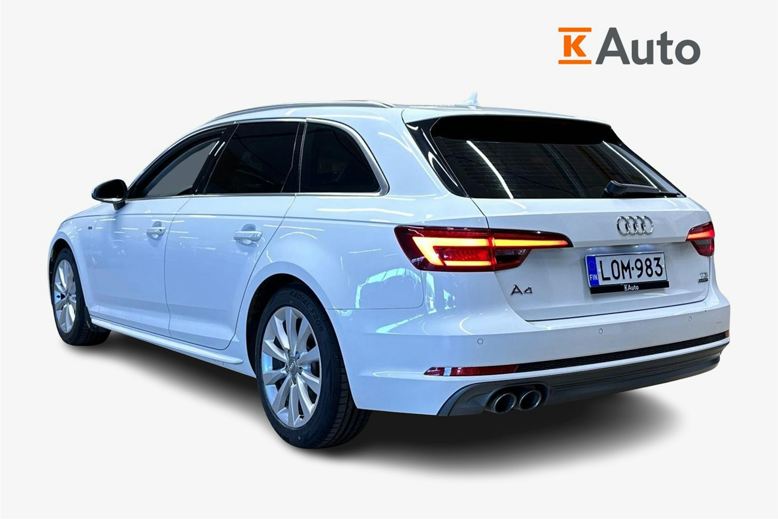 valkoinen Audi A4 2018 kuva 2.
