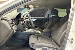 valkoinen Audi A4 2018 kuva 15.