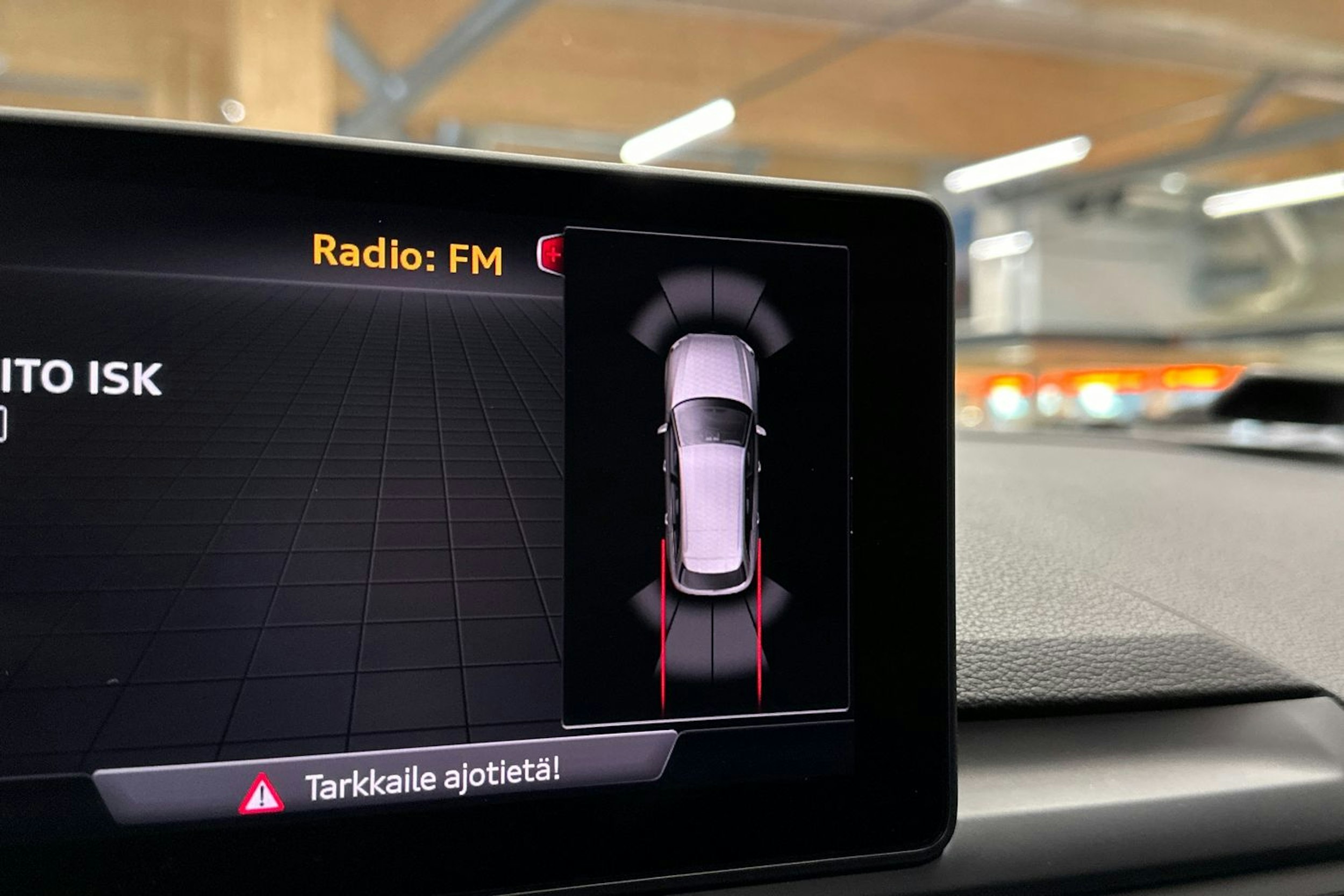 valkoinen Audi A4 2018 kuva 21.