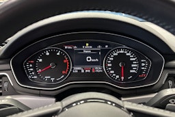 valkoinen Audi A4 2018 kuva 25.