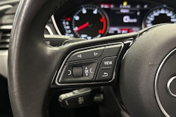 valkoinen Audi A4 2018 kuva 28.
