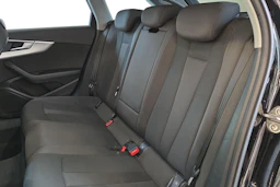 Musta Audi A4 2018 kuva 8.