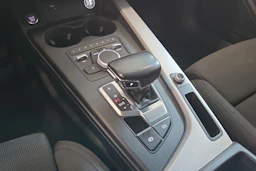 Musta Audi A4 2018 kuva 14.