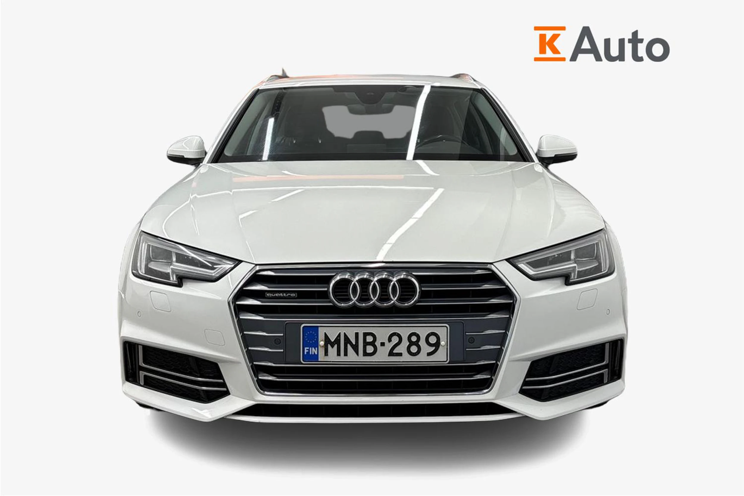 valkoinen Audi A4 2018 kuva 5.