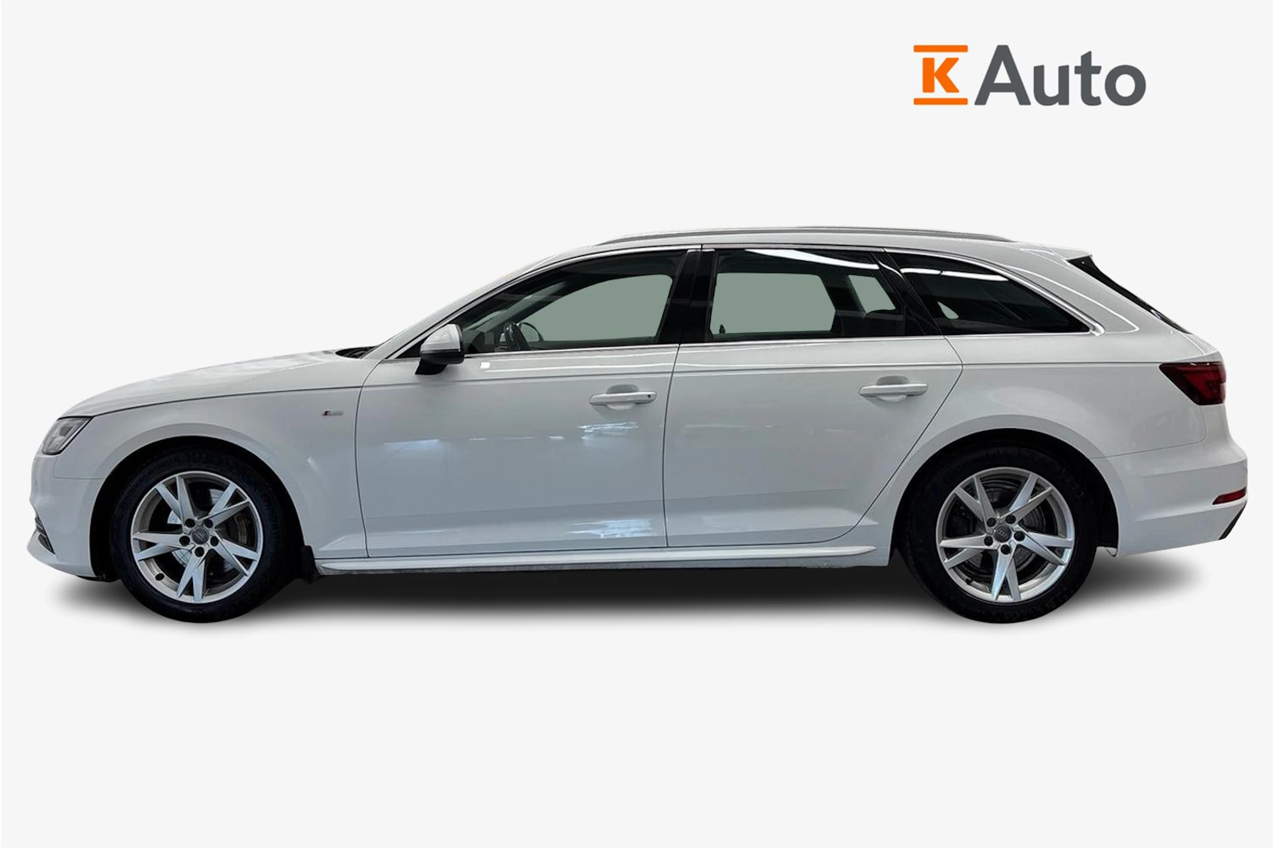 valkoinen Audi A4 2018 kuva 7.