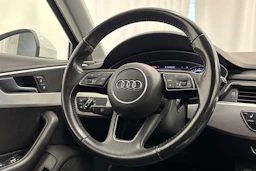 valkoinen Audi A4 2018 kuva 16.